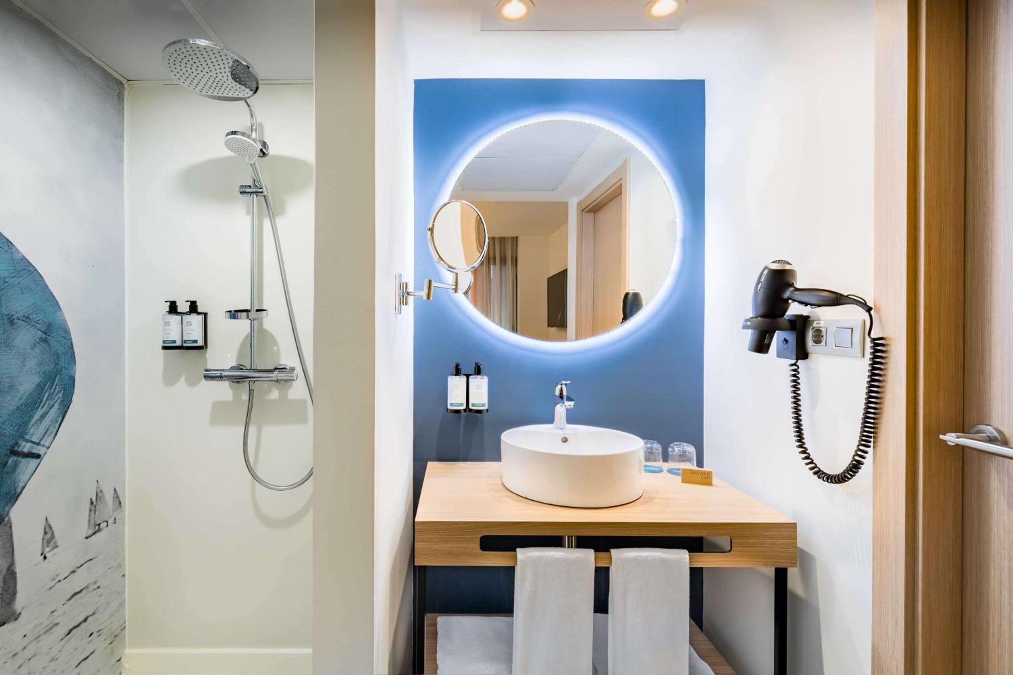 Junior Suite,1613411903:JPEG