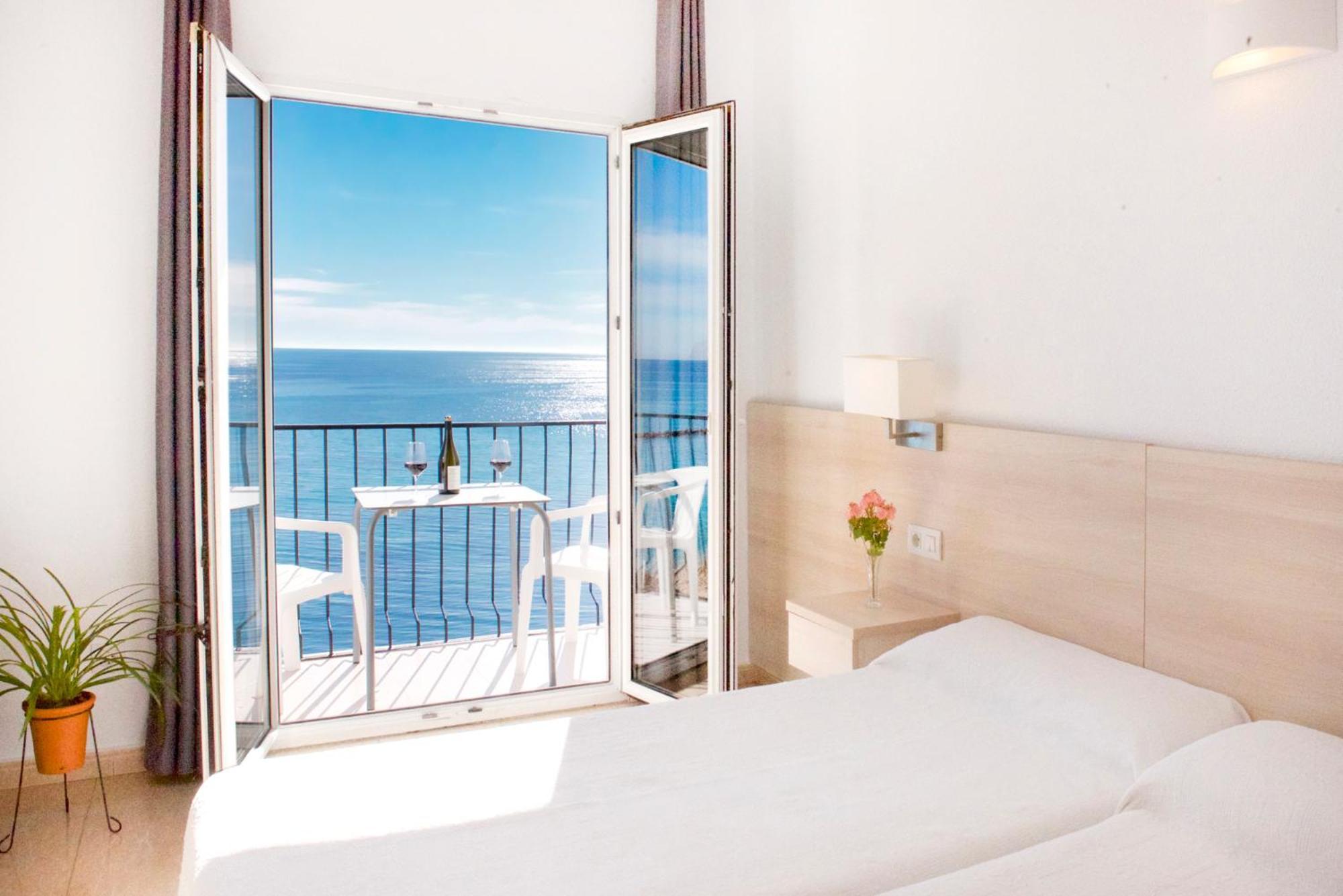 Twin Room Sea View