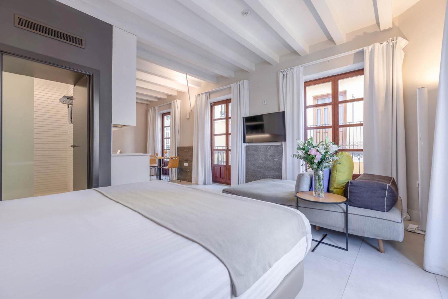 Deluxe Junior Suite,1615398872:JPEG