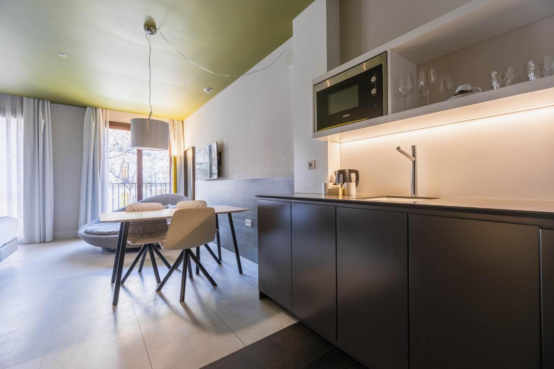 Superior Suite,1615398886:JPEG