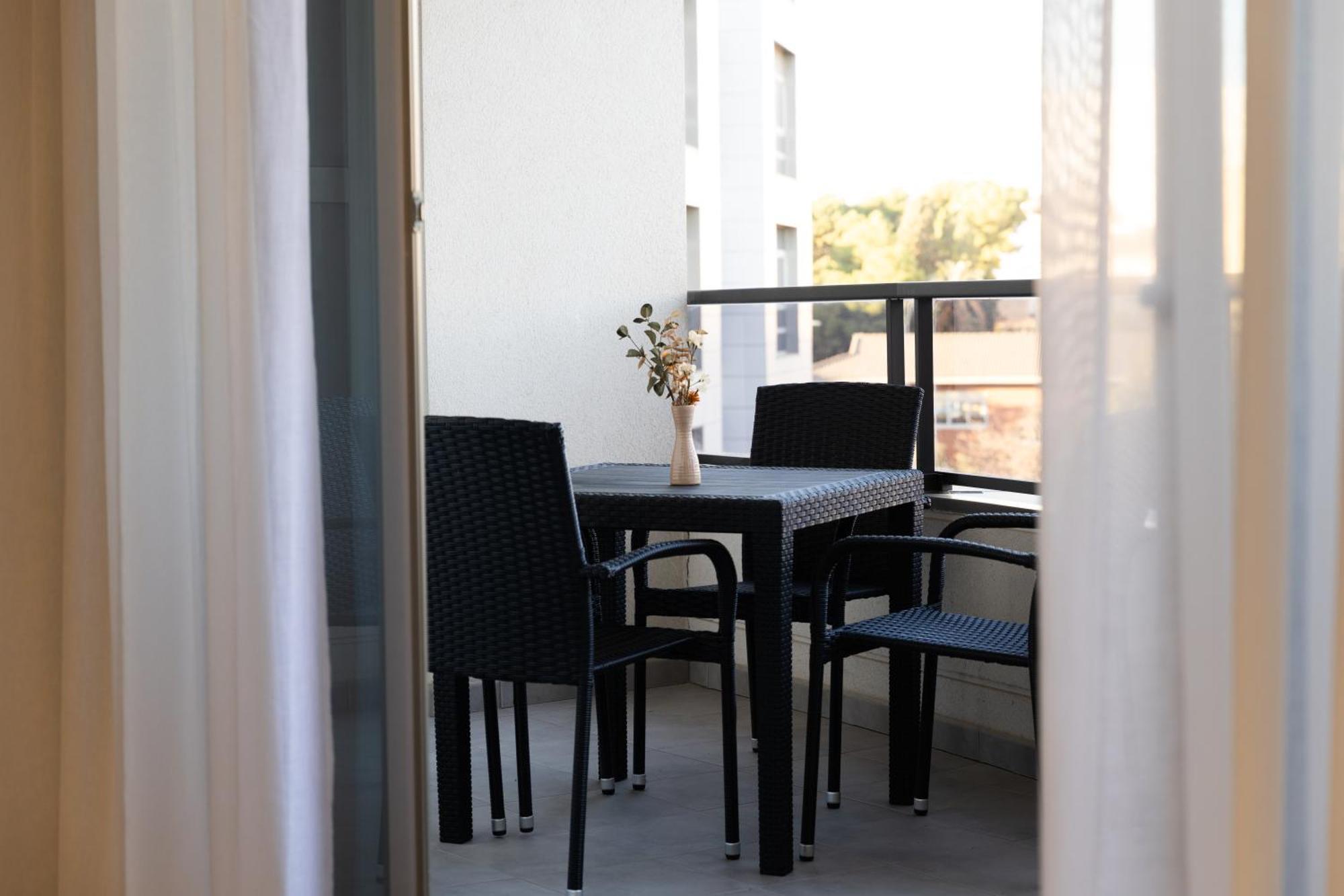 Suite Balcony,1640776308:JPEG