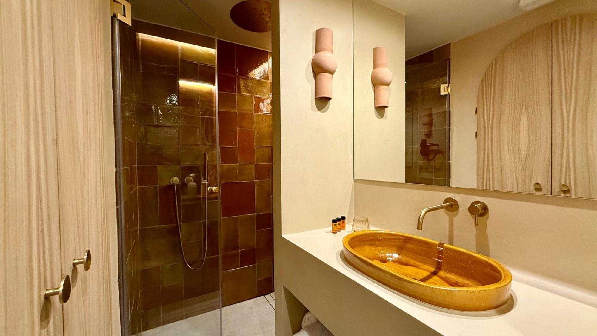 Standard Double Room dormed window,1651179450:JPEG