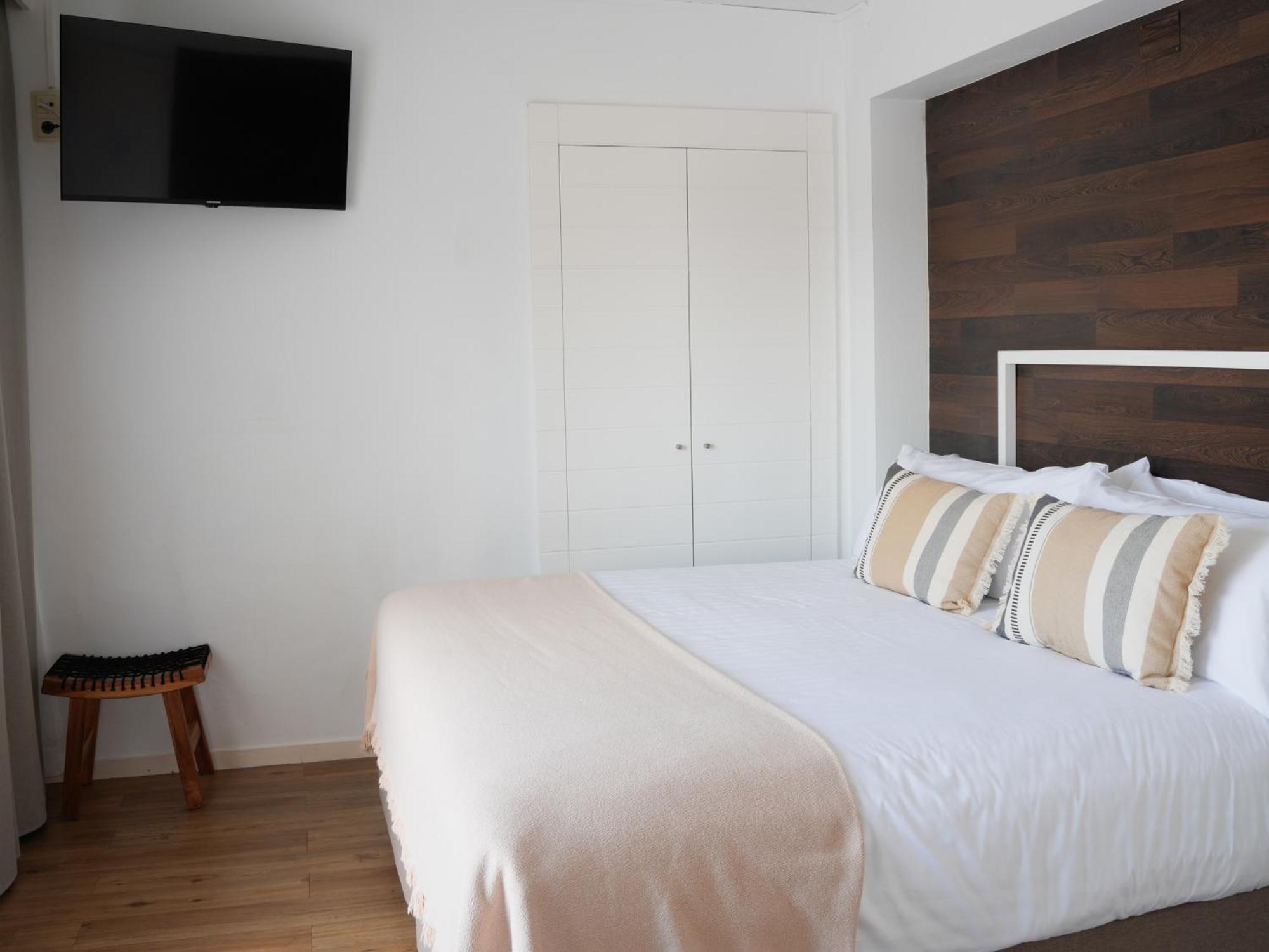 Standard Double Room,1661633050:JPEG