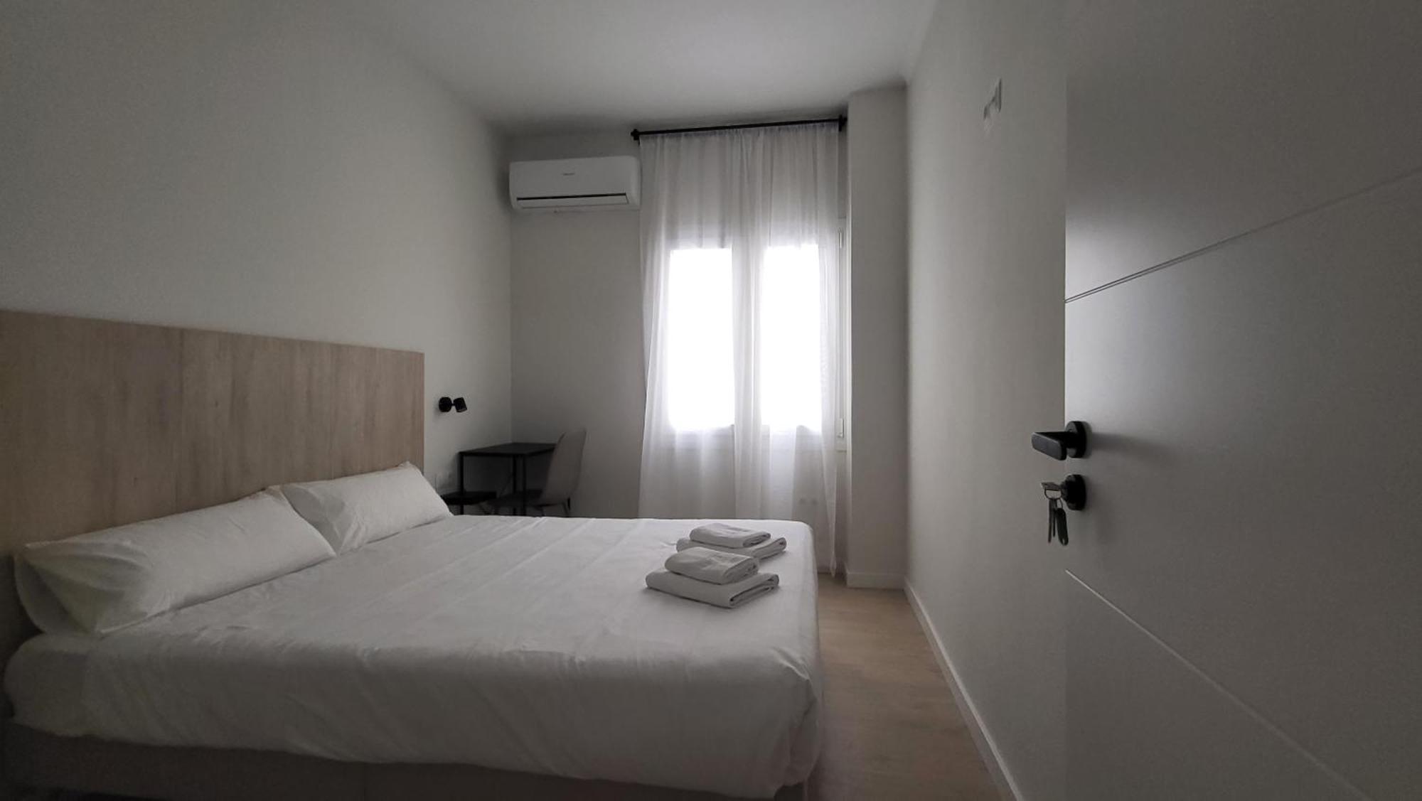 Standard Double Room,1747110590:JPEG