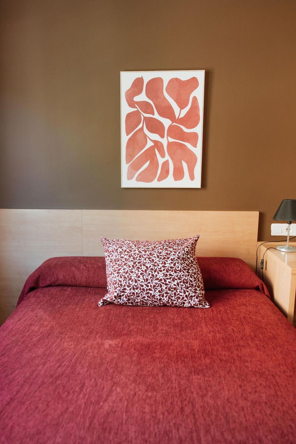 Single Room,1677867236:JPEG