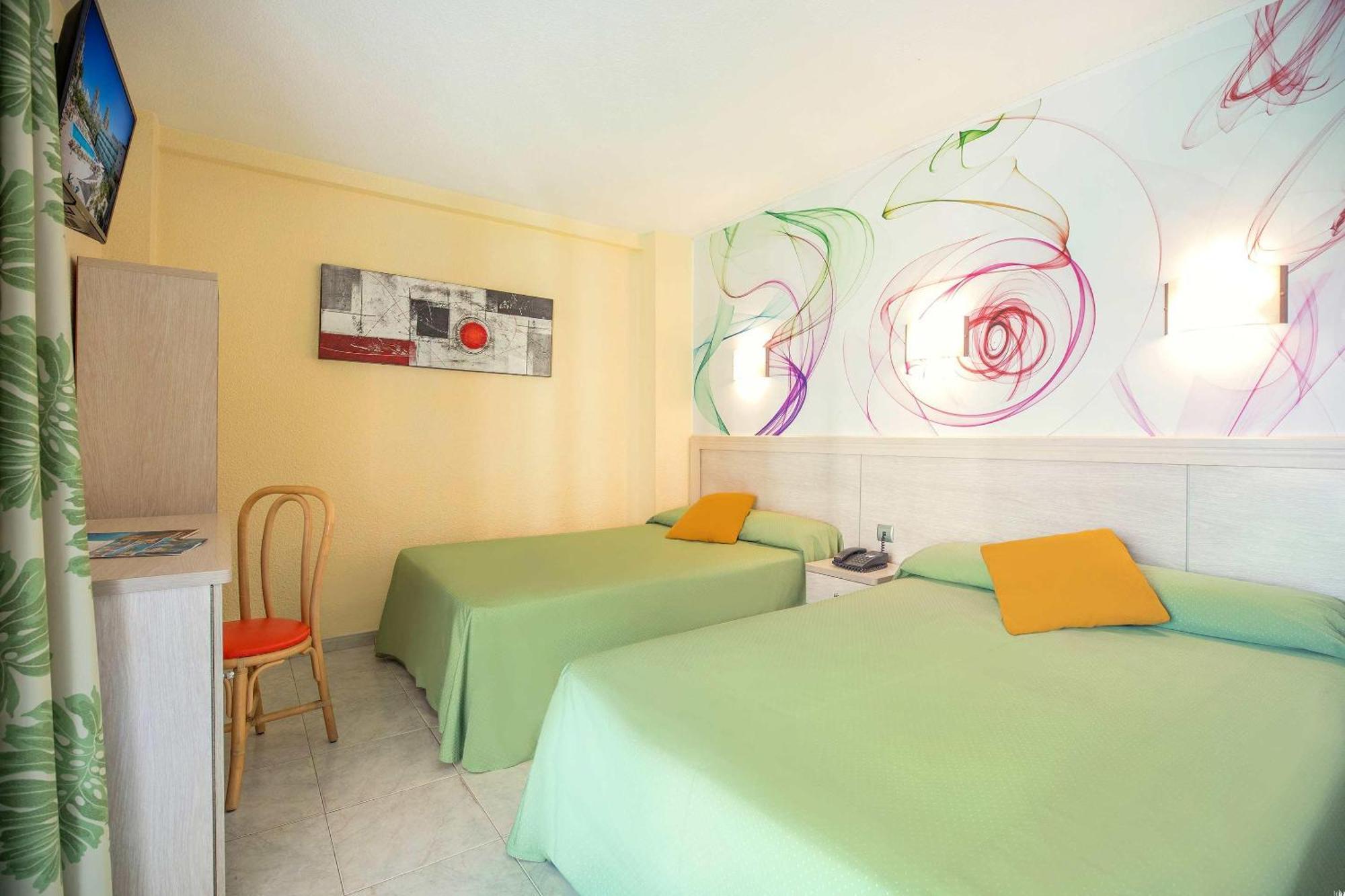 Double Room (4 Adults)