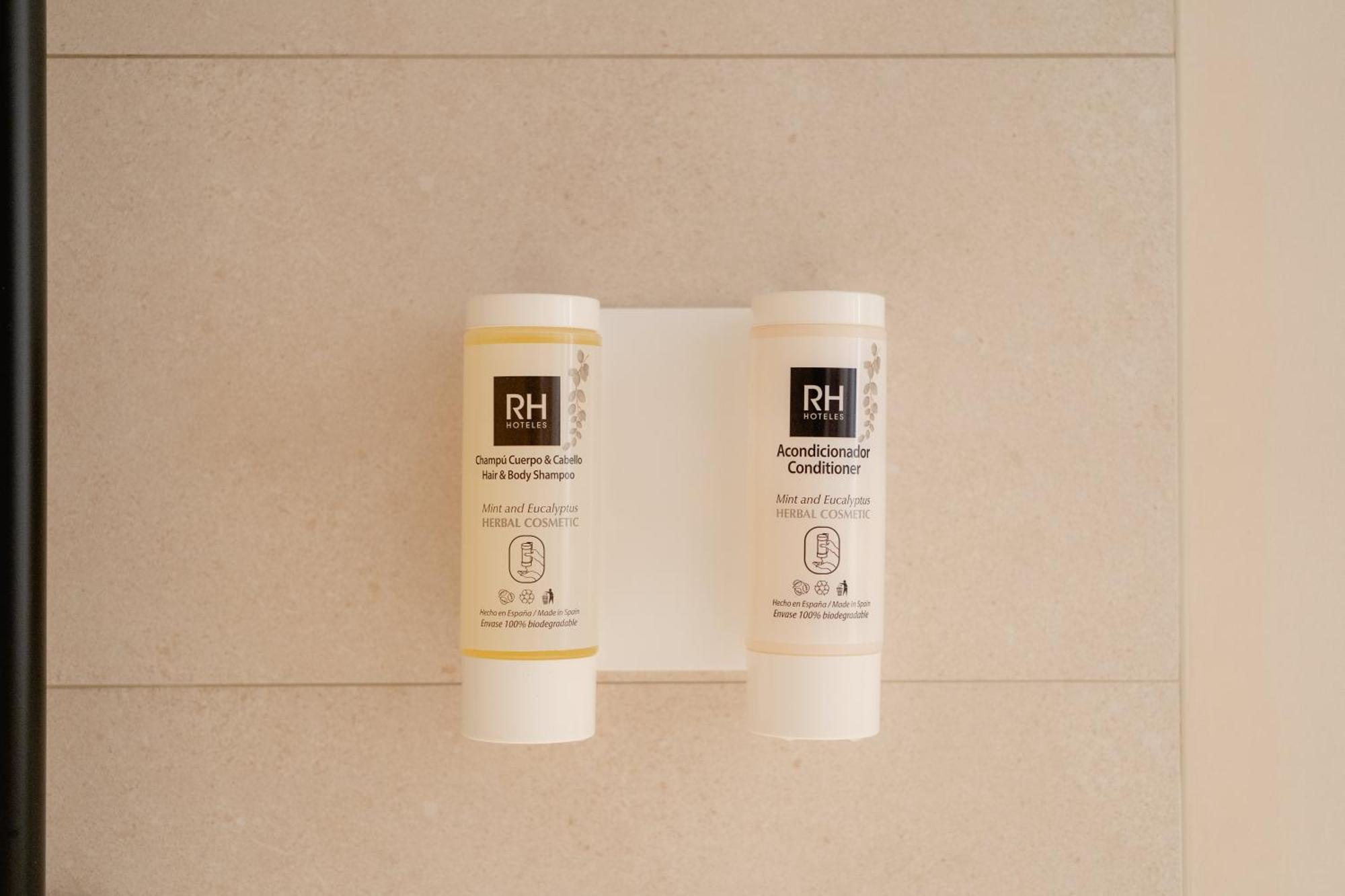 Single Room with Terrace