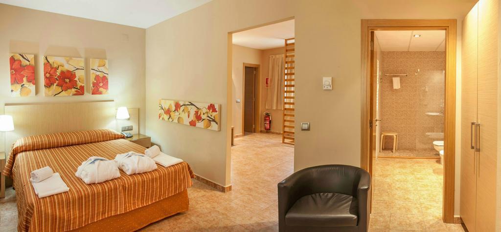 Basic Double or Twin Room,172202865:JPEG