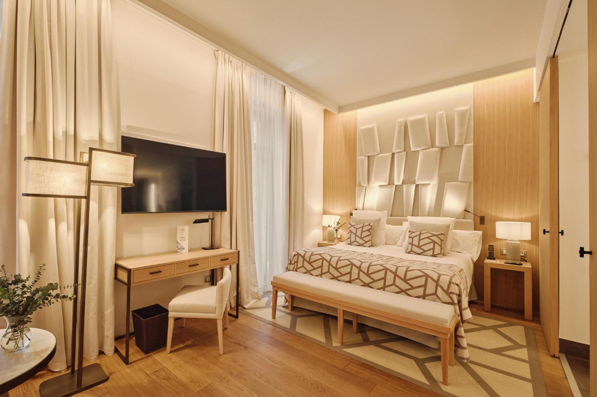 Superior Double Room,1746823186:JPEG