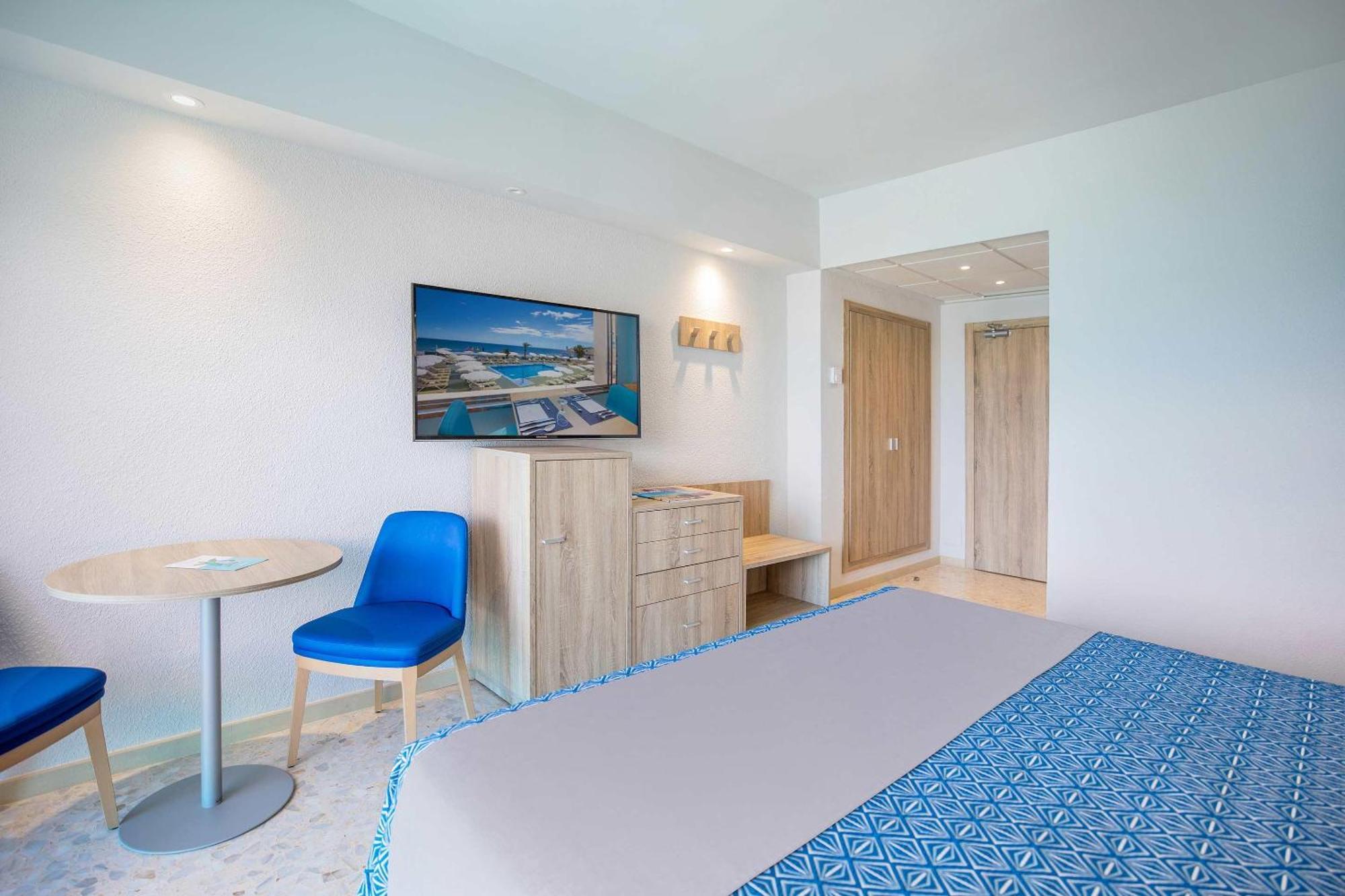 Double or Twin Room,1746920625:JPEG