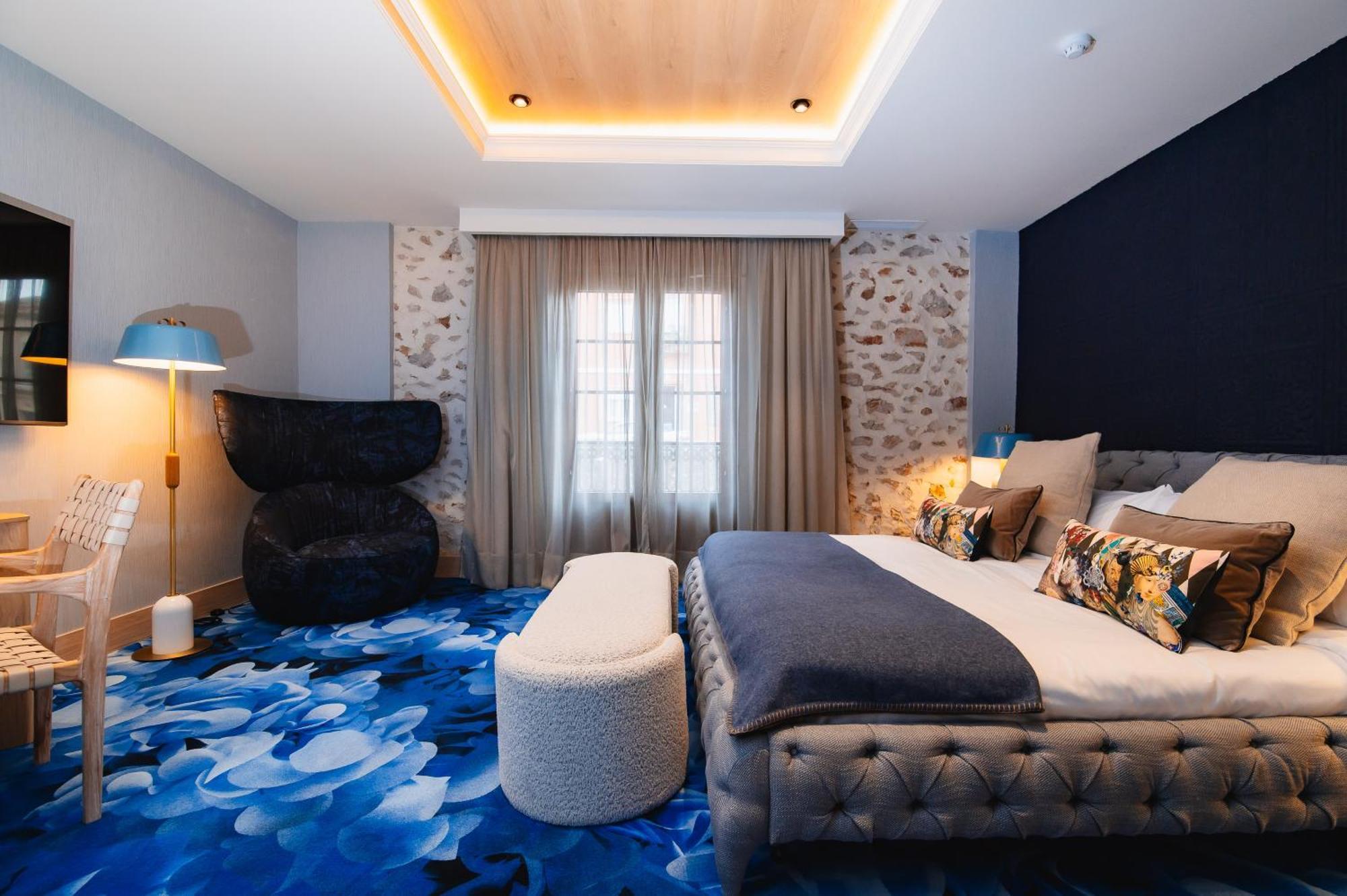 Junior Suite,1759900180:JPEG