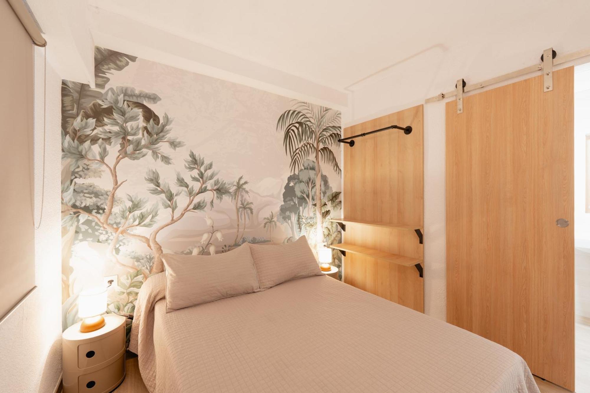 Small Double Room,1759989445:JPEG