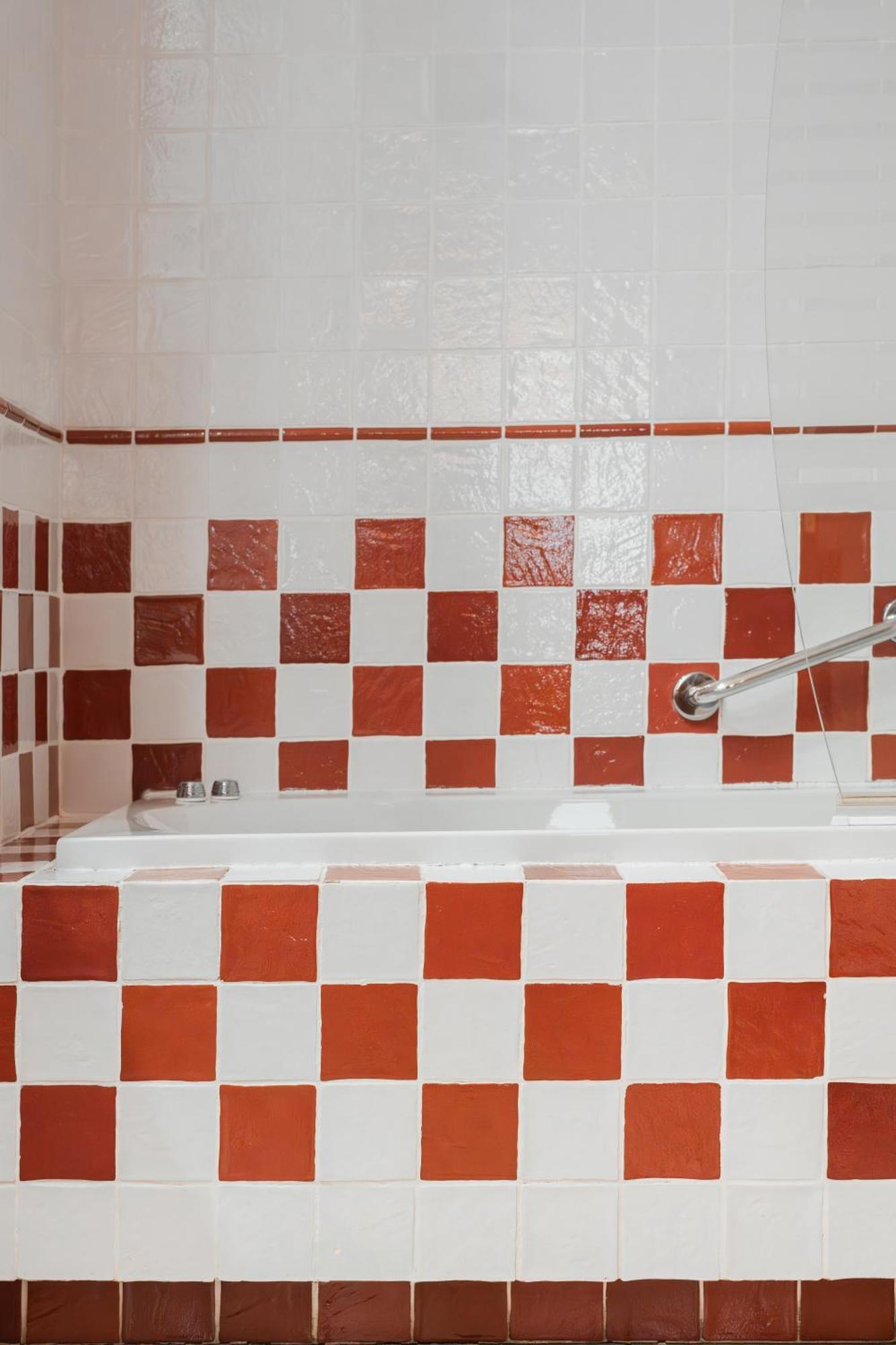 Junior Suite,1765153490:JPEG