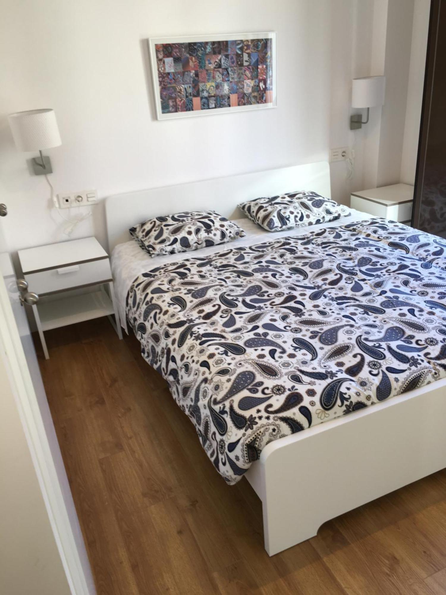 Two-Bedroom Apartment-Hiedra 5 puerta 4