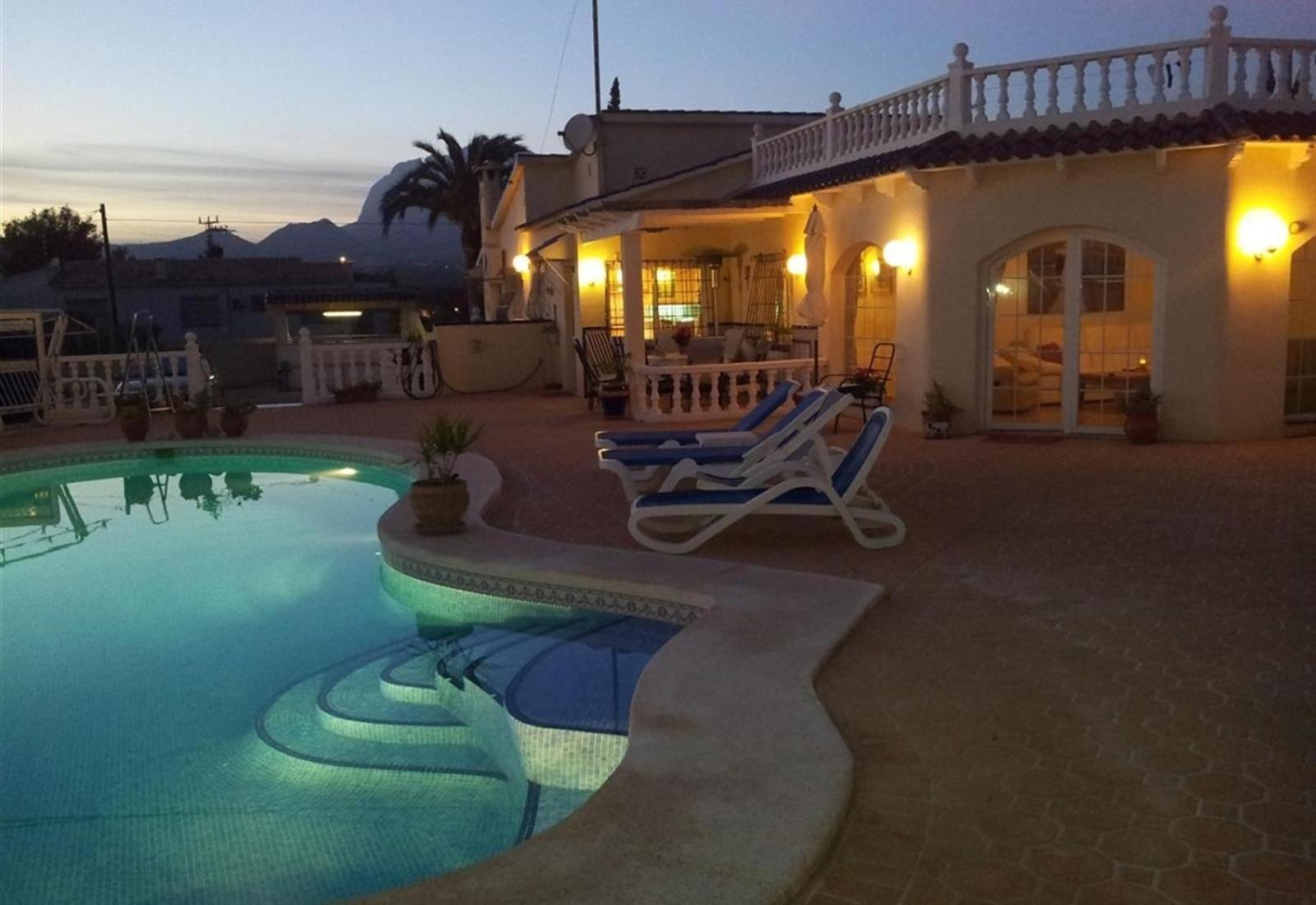 Villa with Garden View