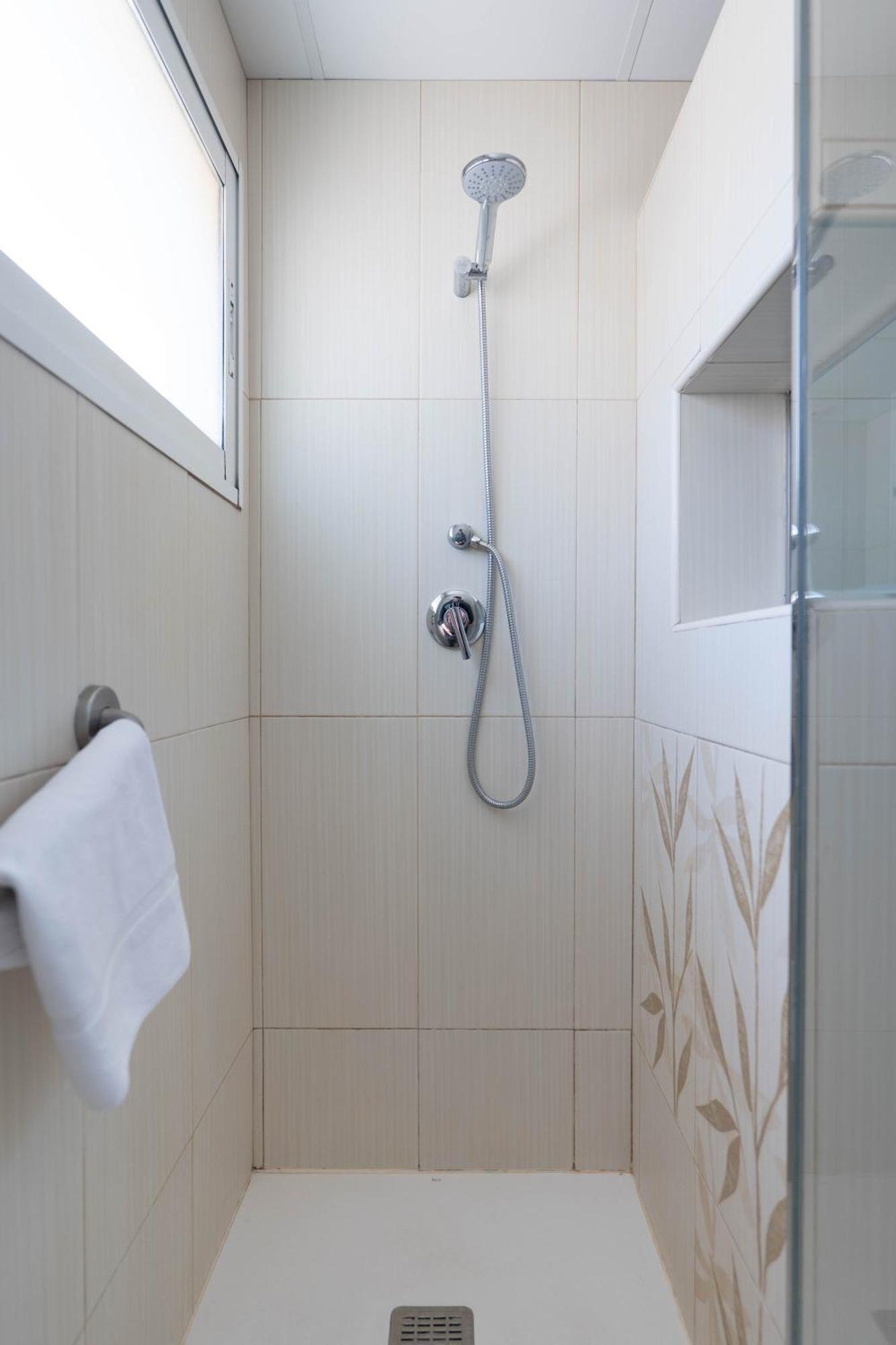 Superior Double or Twin Room Front Sea View