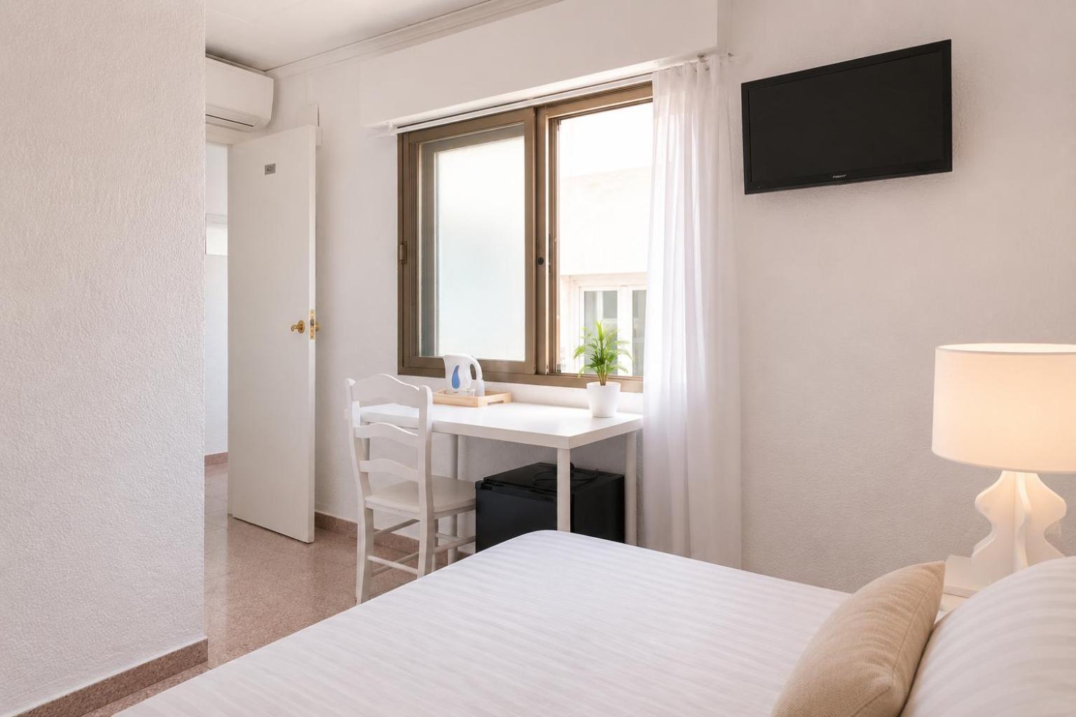 Single Room,1771530732:JPEG