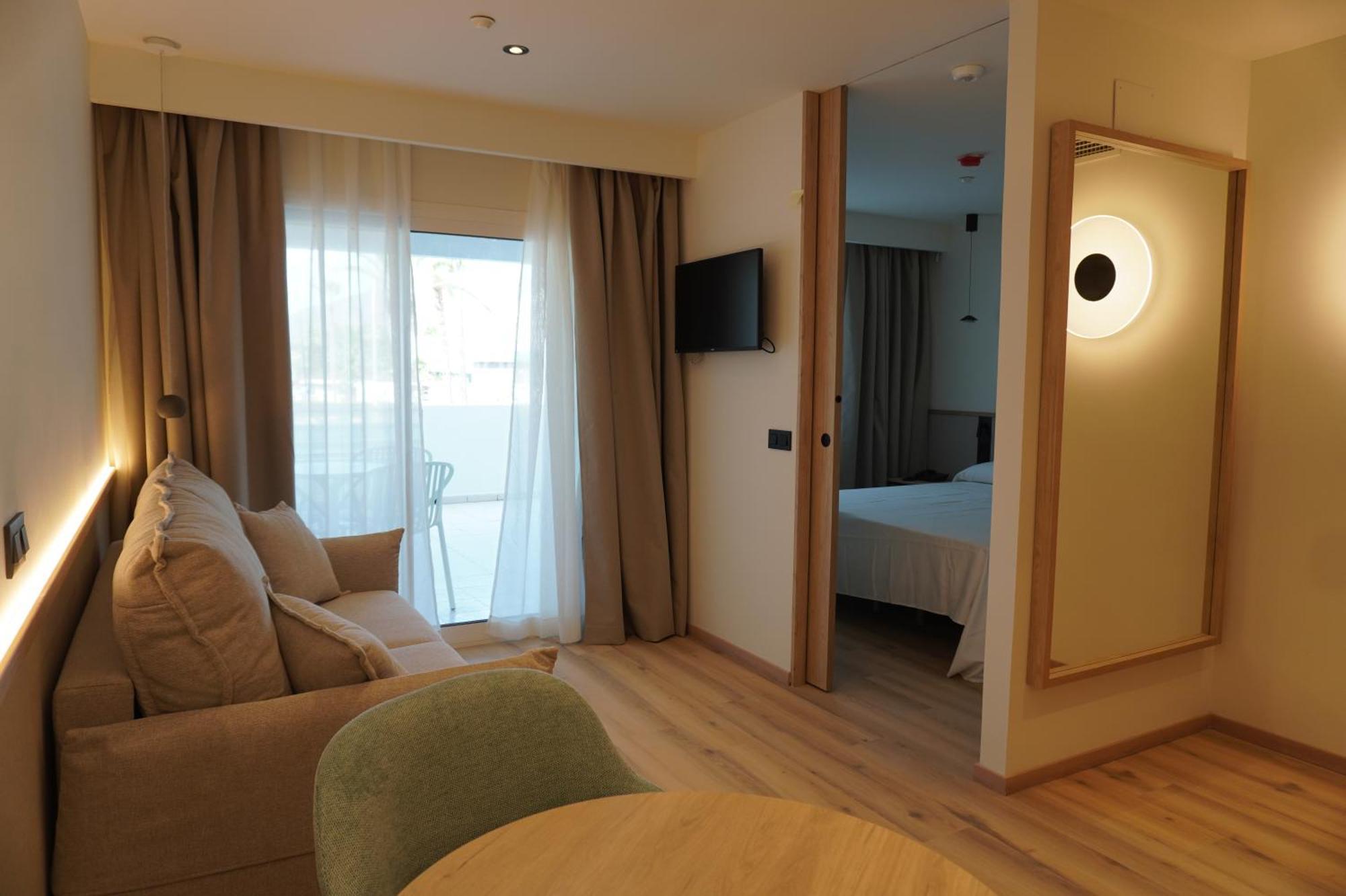 Triple Room (2 Adults + 1 Child)