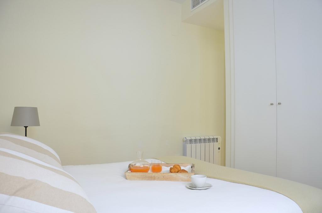 One-Bedroom Apartment,422233257:JPEG