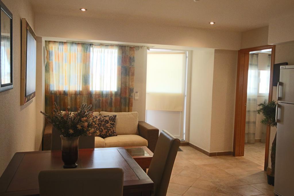 Apartment Terrace,217947281:JPEG