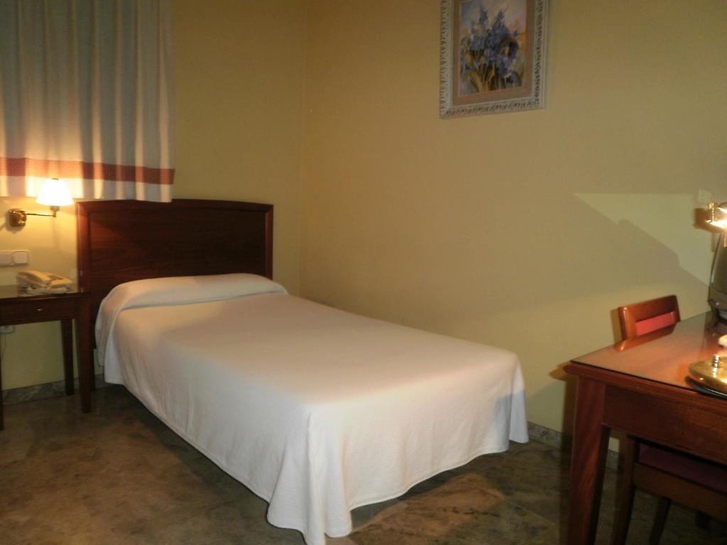 Single Room,1580499547:JPEG