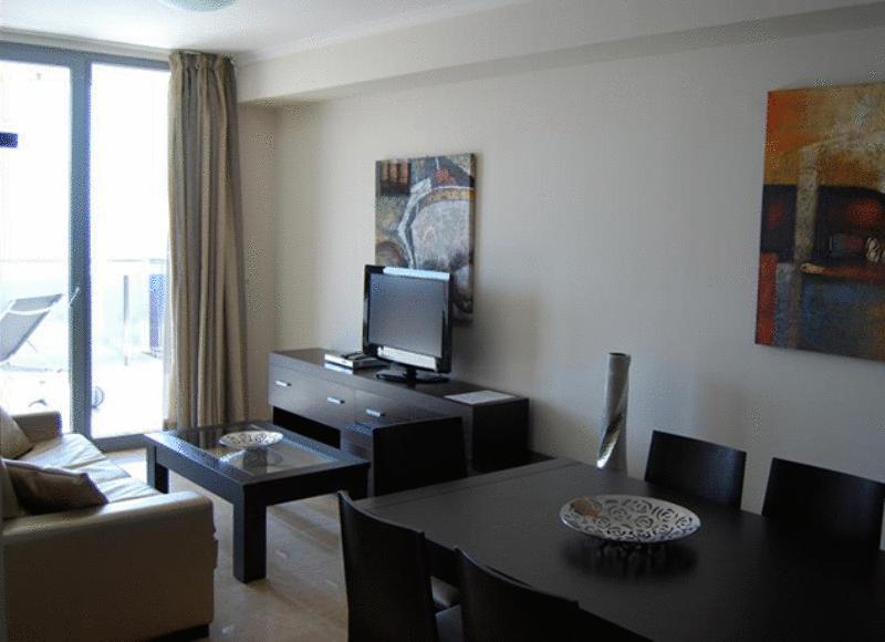 Two-Bedroom Apartment Partial Sea View,244714673:JPEG
