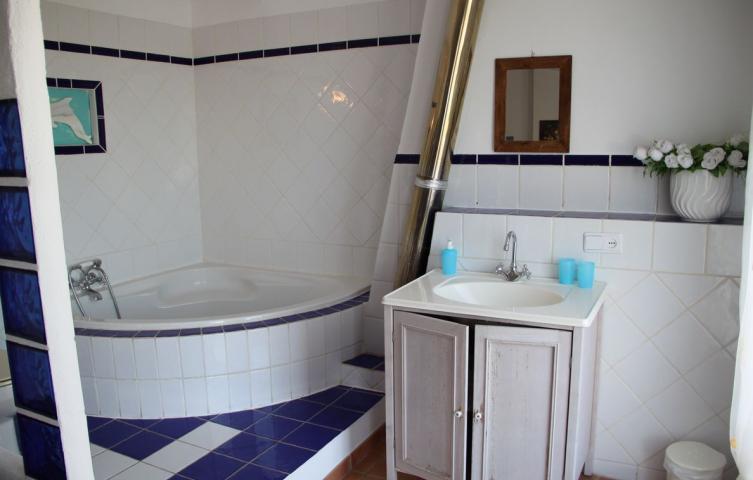 Three-Bedroom House,395155182:JPEG