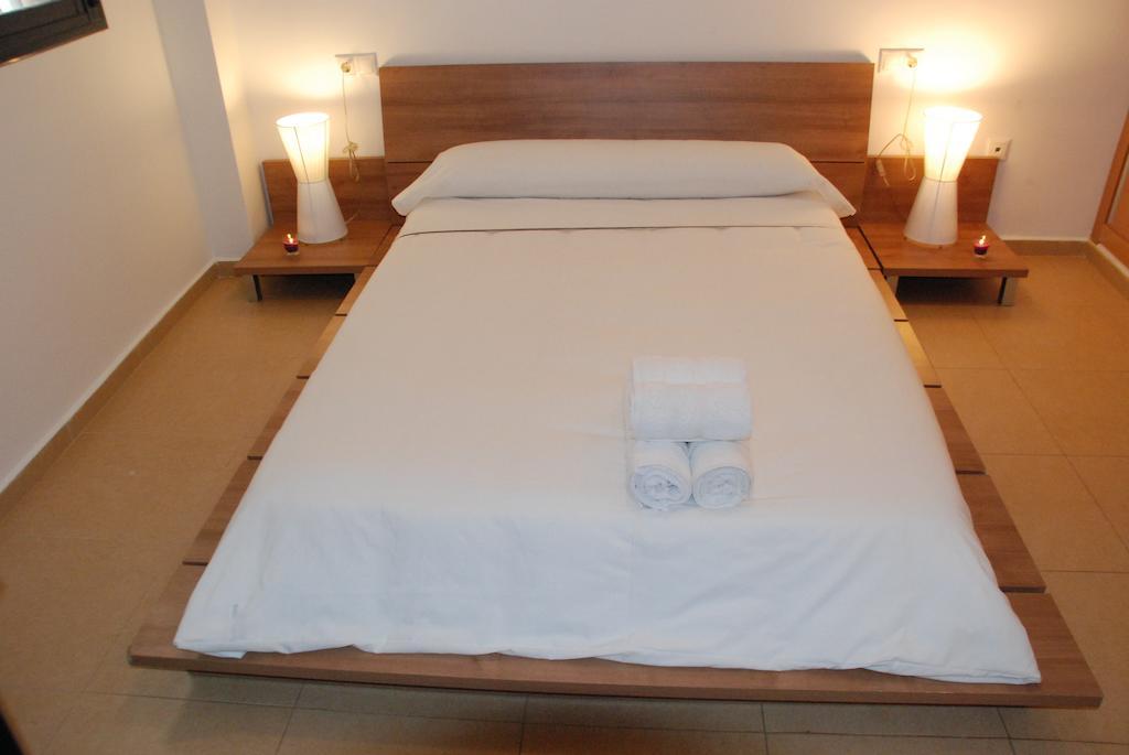One-Bedroom Apartment,213502142:JPEG