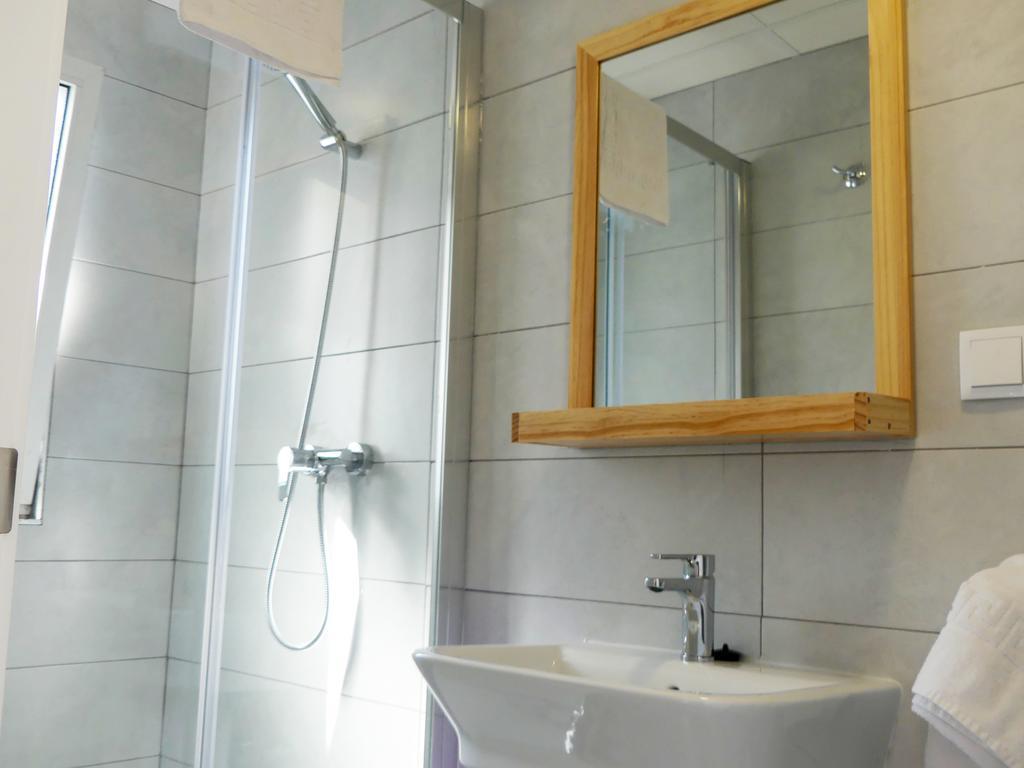 Standard Double or Twin Room,712784968:JPEG