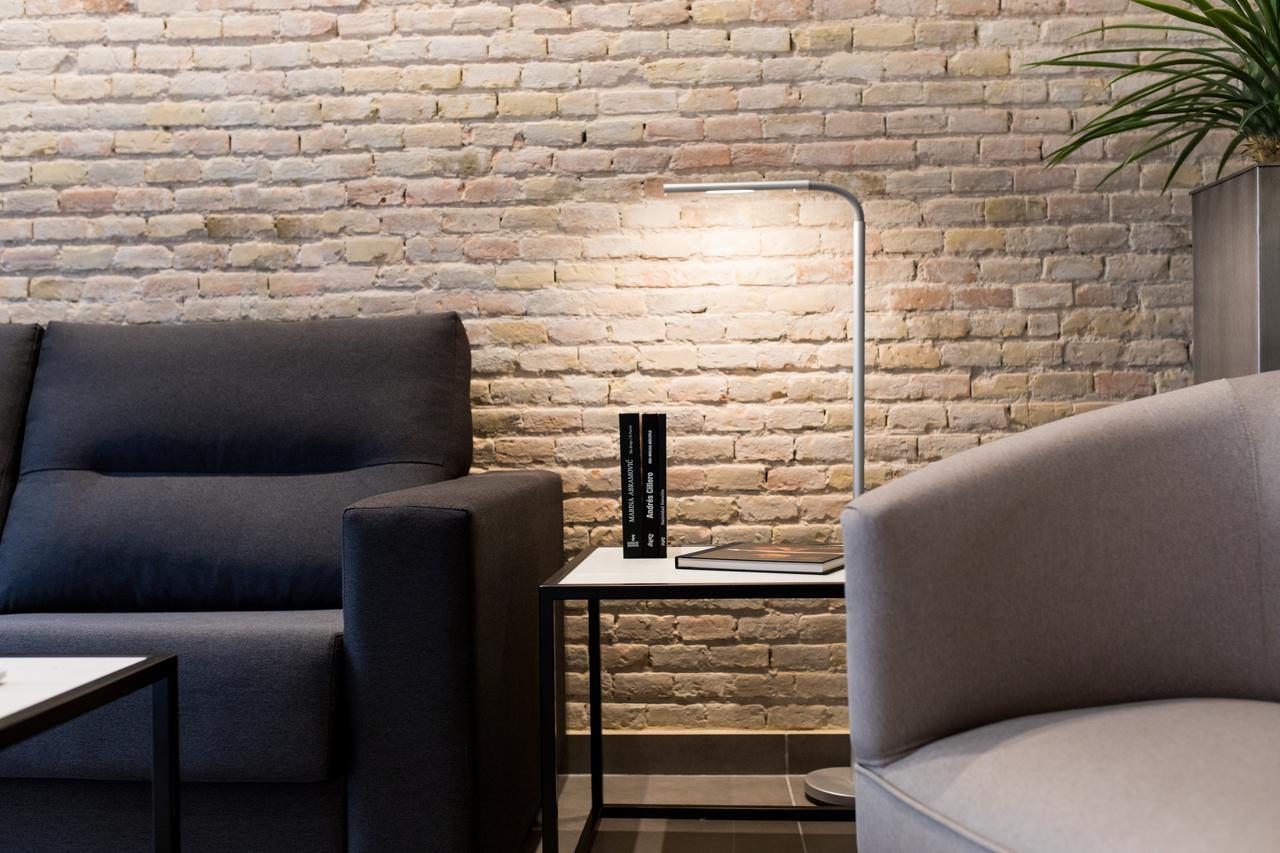 One-Bedroom Apartment,640247244:JPEG