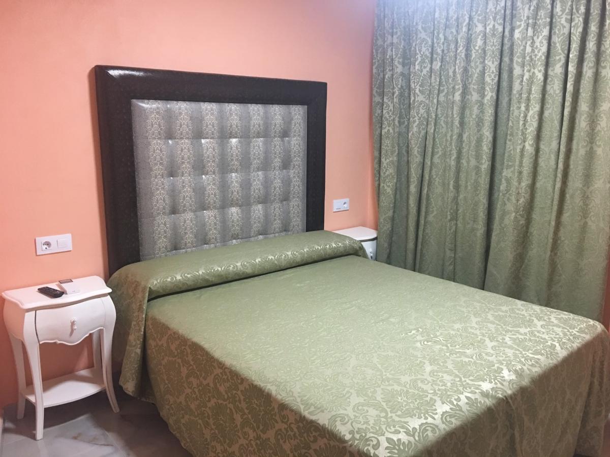 Deluxe Double Room with Balcony and Sea View,566944059:JPEG