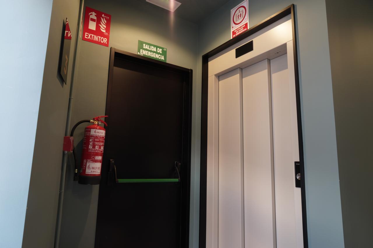 Superior Single Room,587315286:JPEG