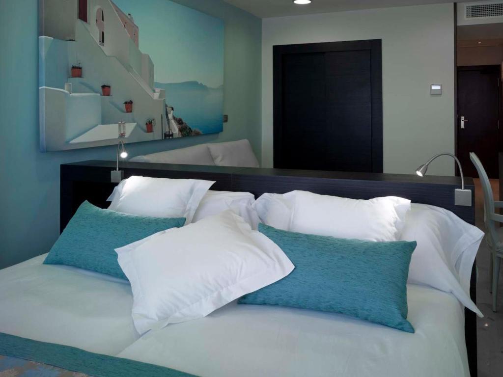 Quarto Duplo Standard (4 Adultos)