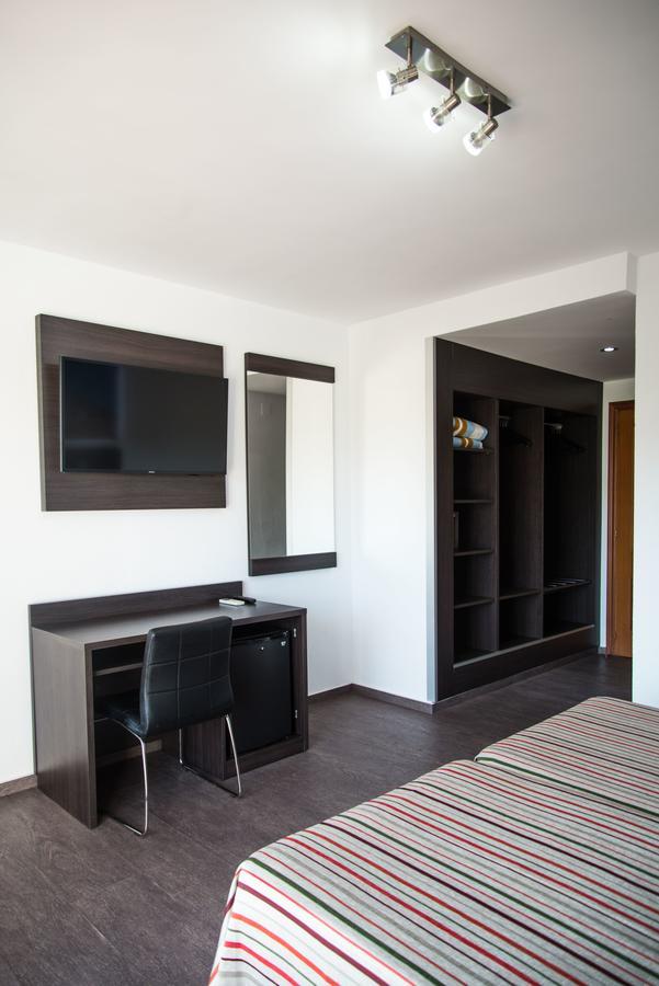 Double or Twin Room,642036570:JPEG