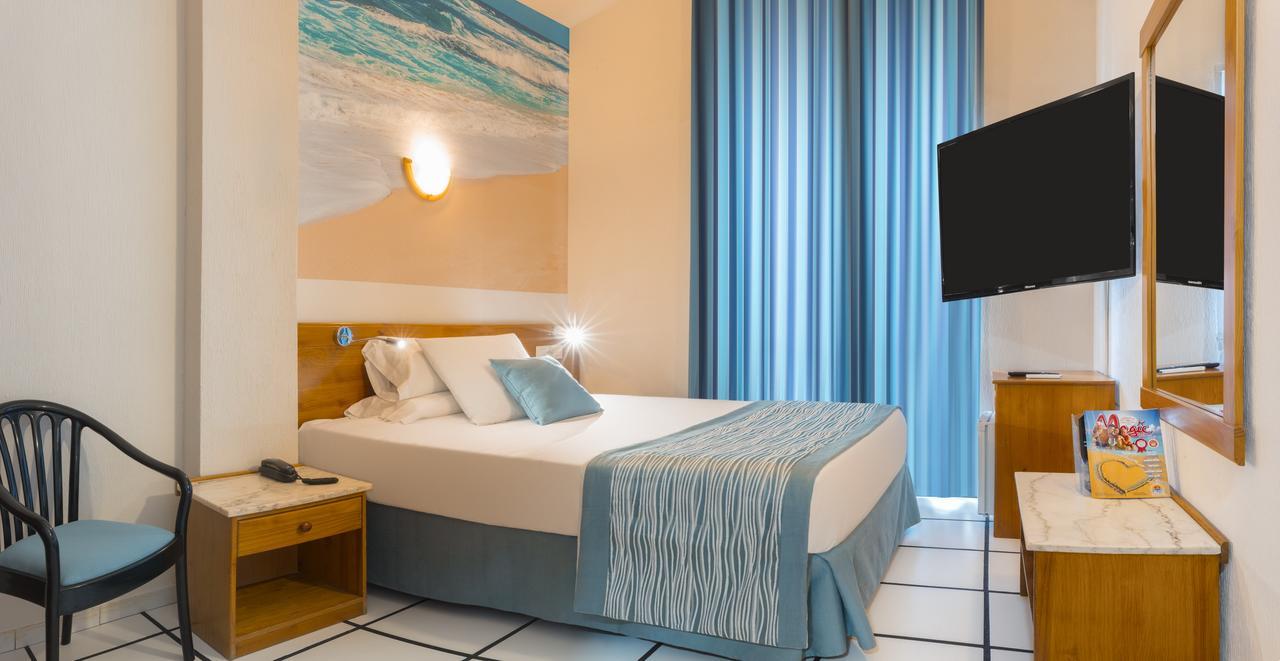 Small Double Room (2 Adults),704513344:JPEG