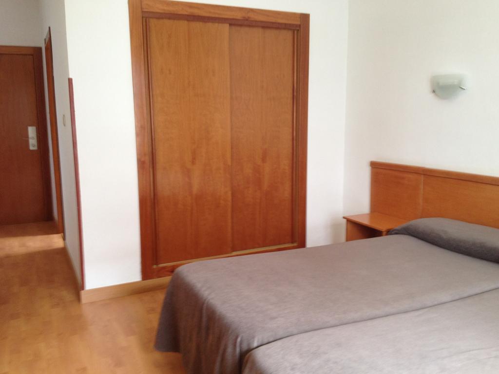 Twin Room with Balcony,379155256:JPEG