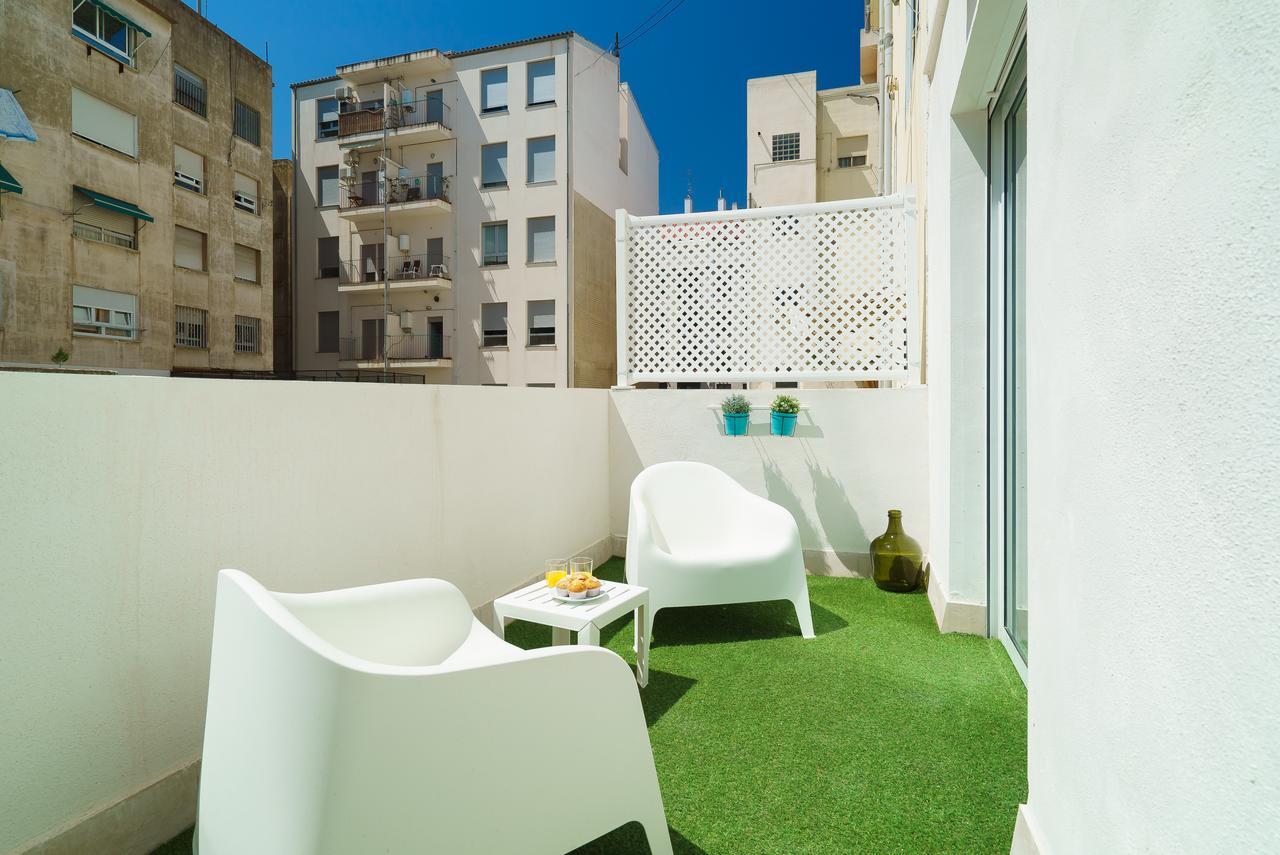 Apartment Terrace,694357485:JPEG