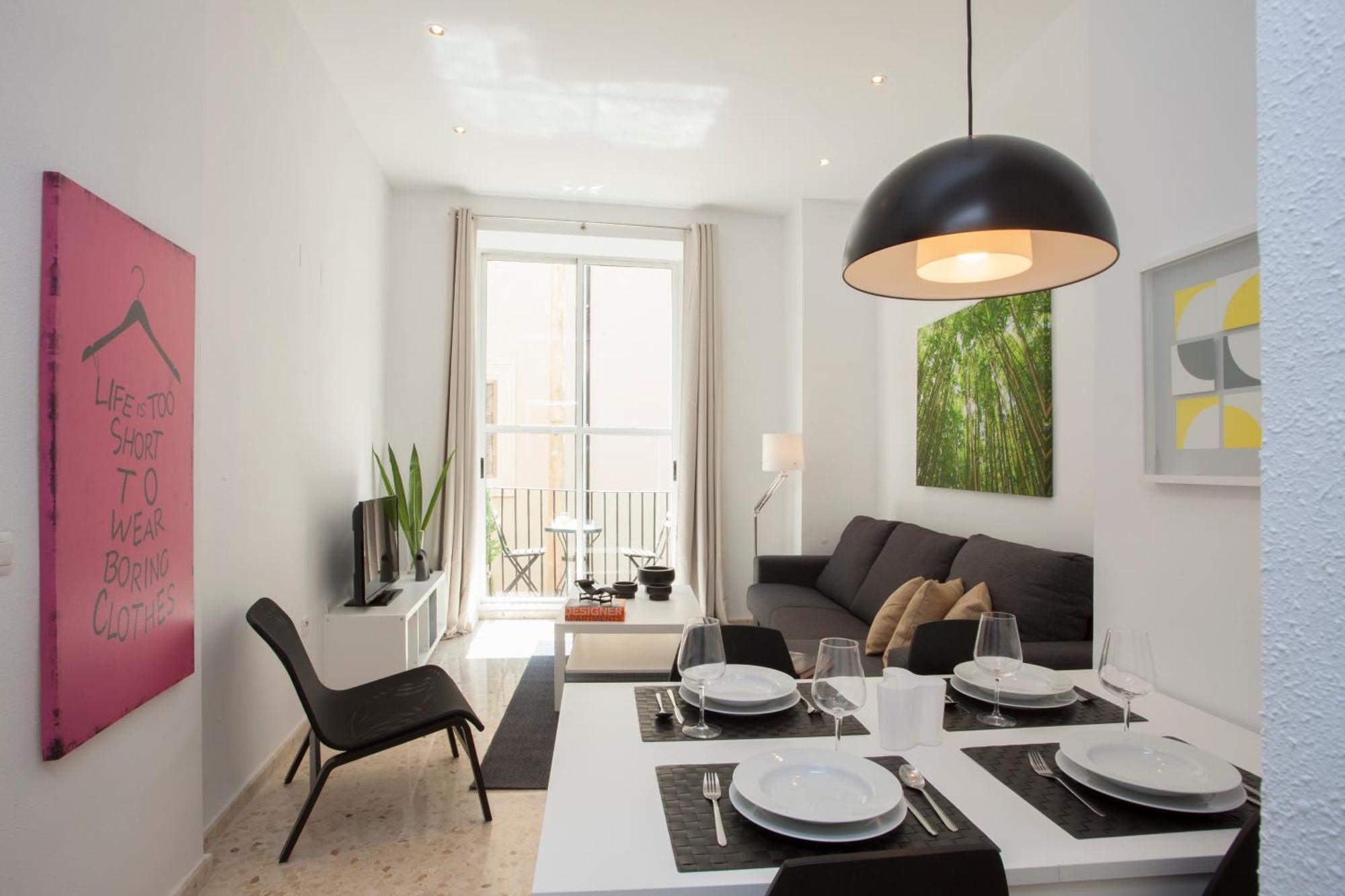 Three-Bedroom Apartment,225926711:JPEG