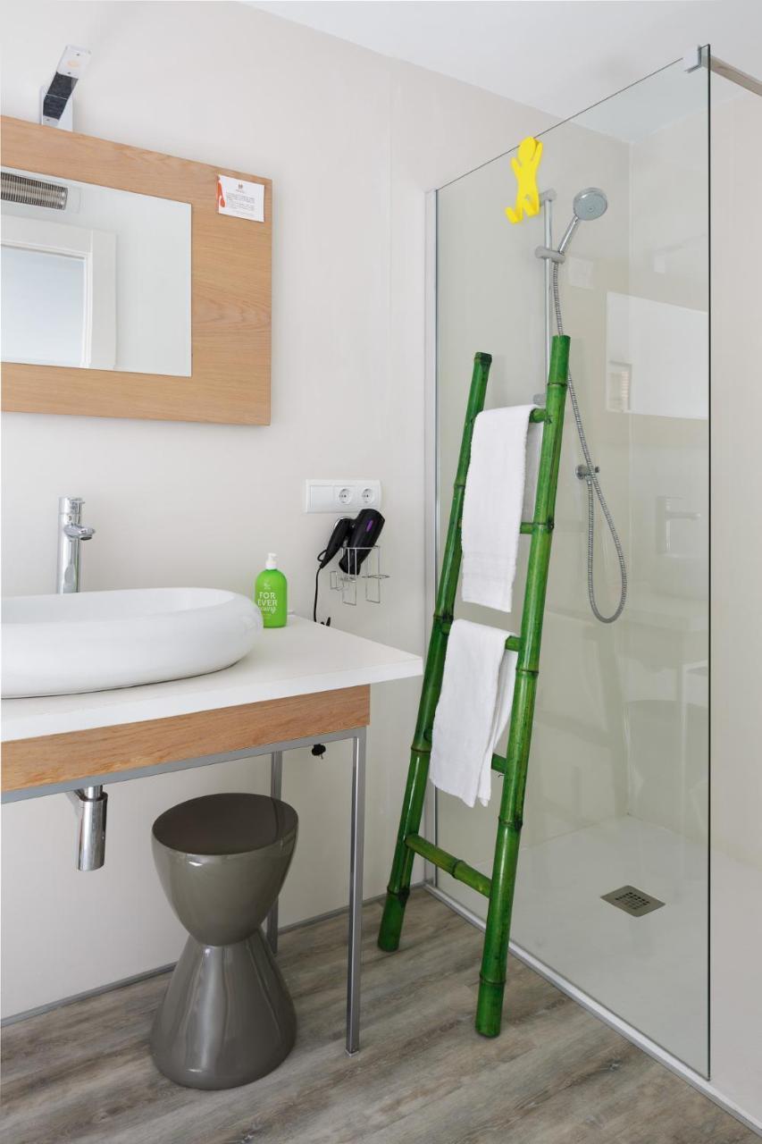 Superior Queen Room with Two Queen Beds,725395063:JPEG