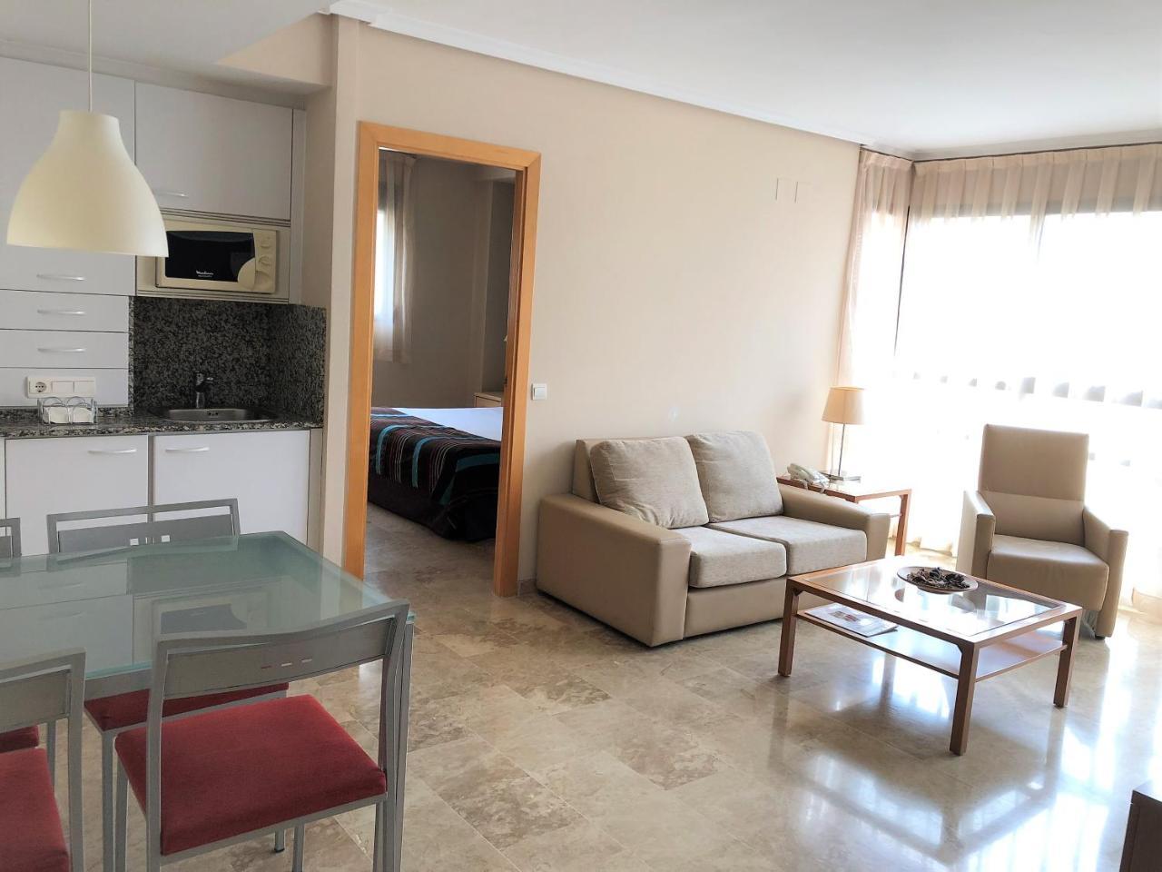 One-Bedroom Apartment,464829765:JPEG