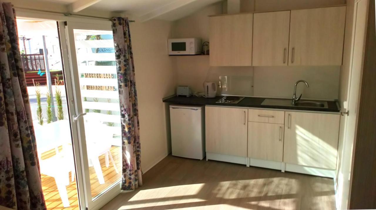 Two-Bedroom Bungalow,749467589:JPEG