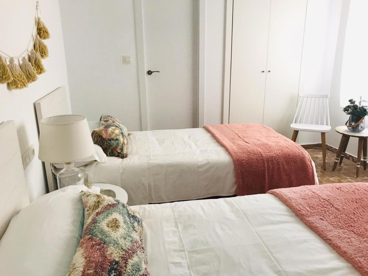 Twin Room,753331043:JPEG