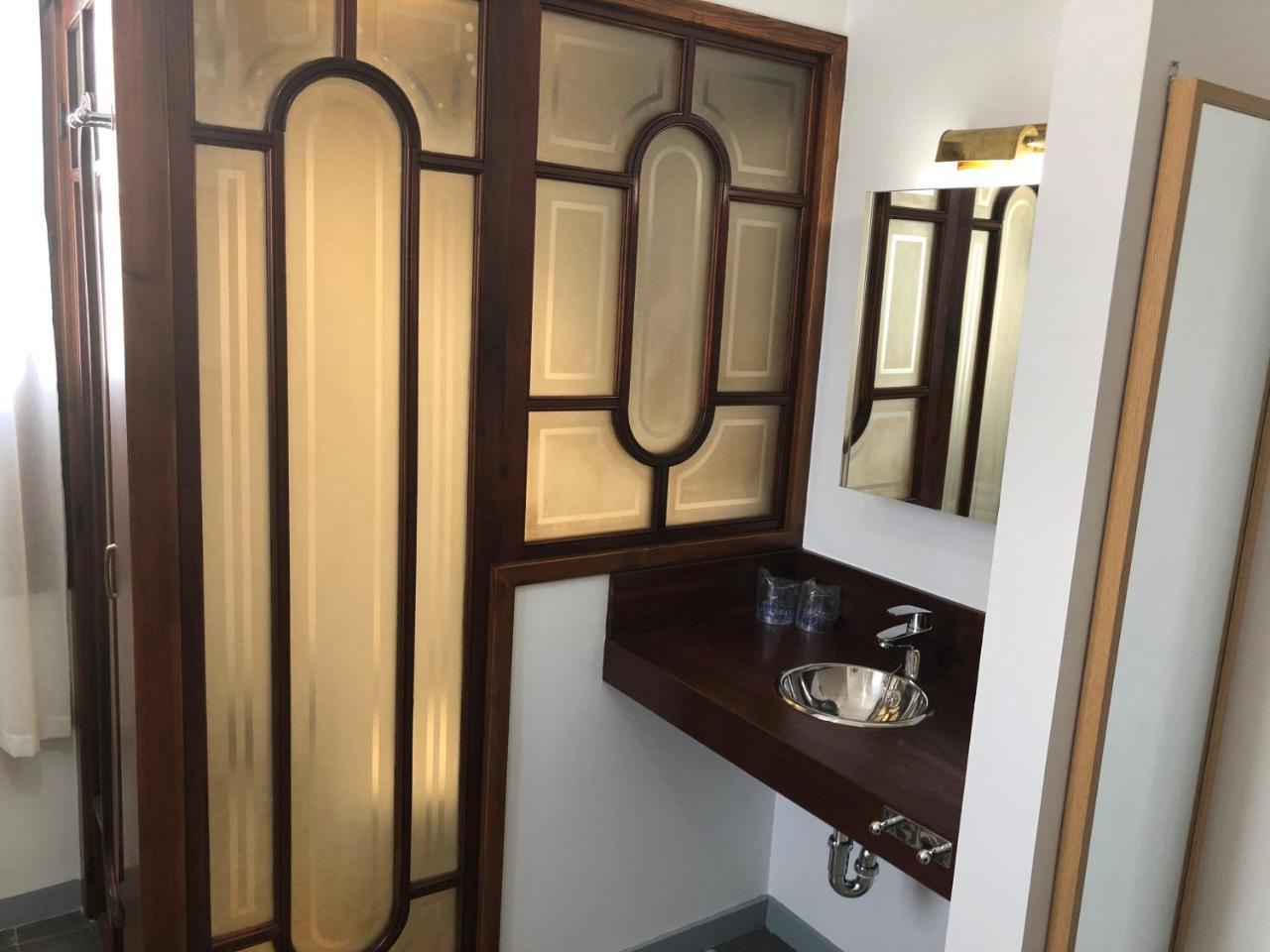 Small Double Room,756829657:JPEG