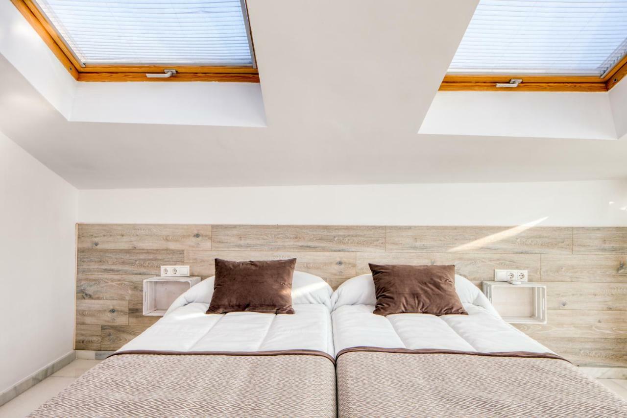 Deluxe Apartment - Split Level with Terrace,784258485:JPEG