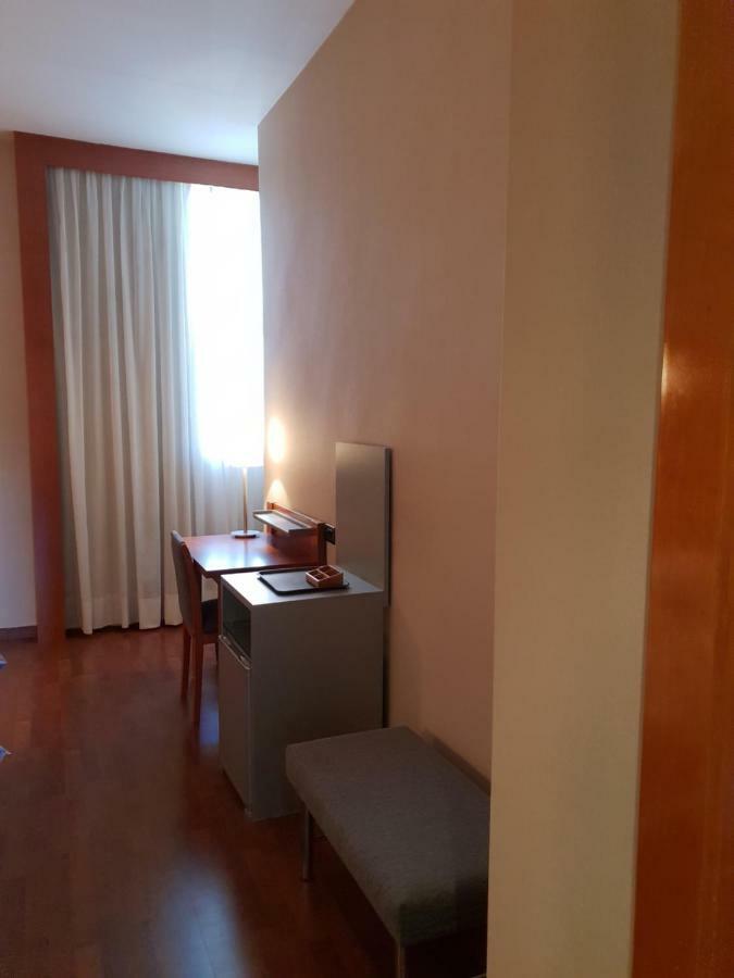 Deluxe Single Room,795231576:JPEG