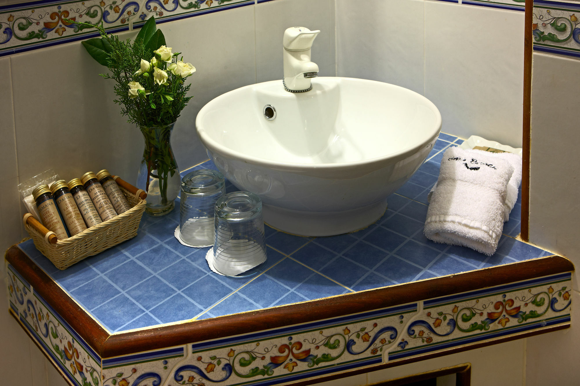 Double Room,830538170:JPEG