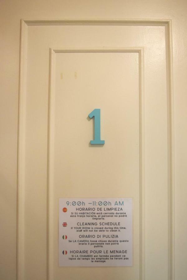 Double Room Private External Bathroom,855133916:JPEG