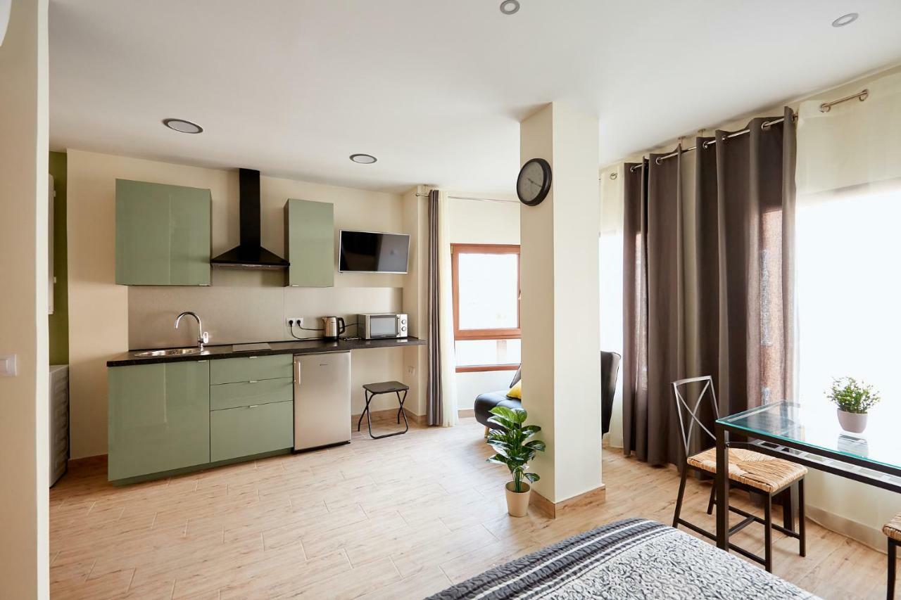 Studio Apartment