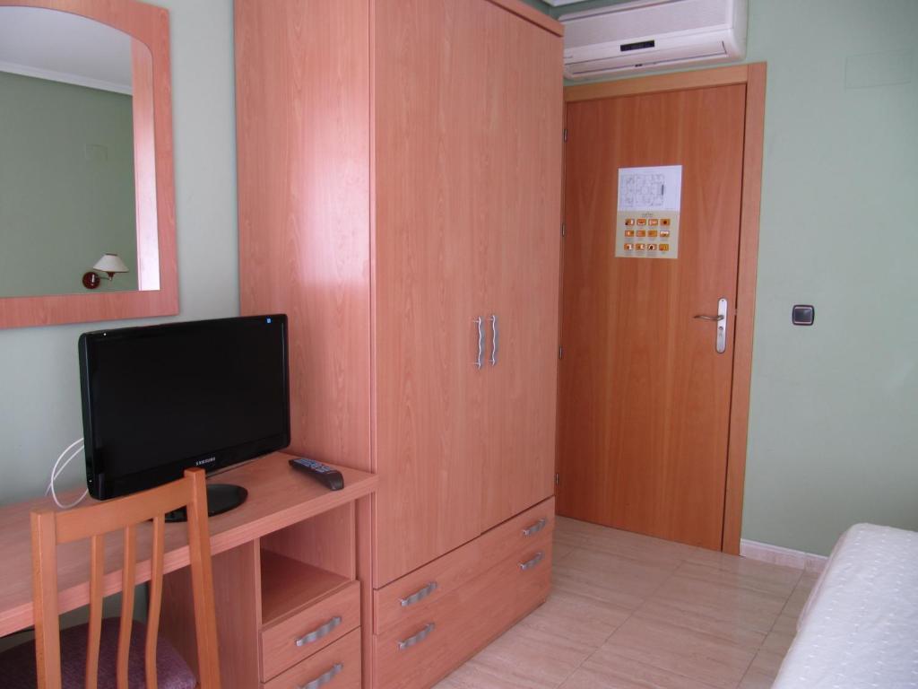 Twin Room with City View,52744783:JPEG