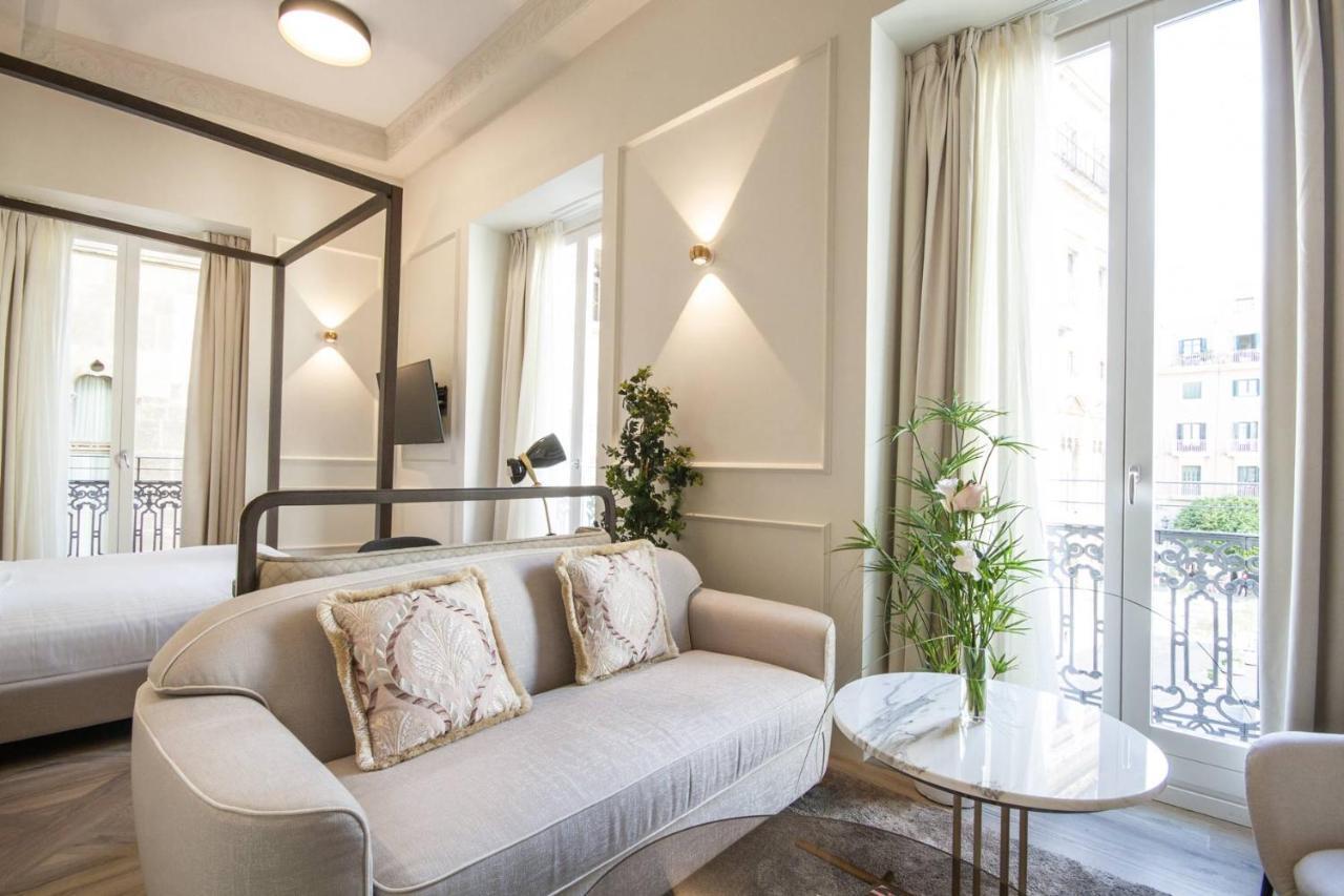 Junior Suite,1590447800:JPEG